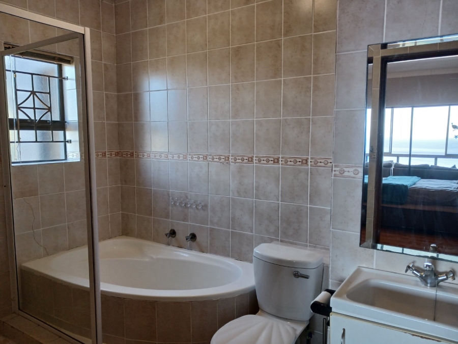 4 Bedroom Property for Sale in Dana Bay Western Cape